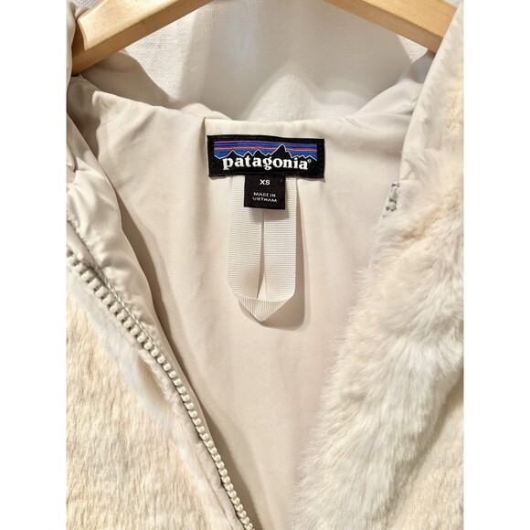 Patagonia Womens XS Hooded Vest Full Zip Ivory White Faux Fur Winter Plush Luxe - Picture 4 of 8